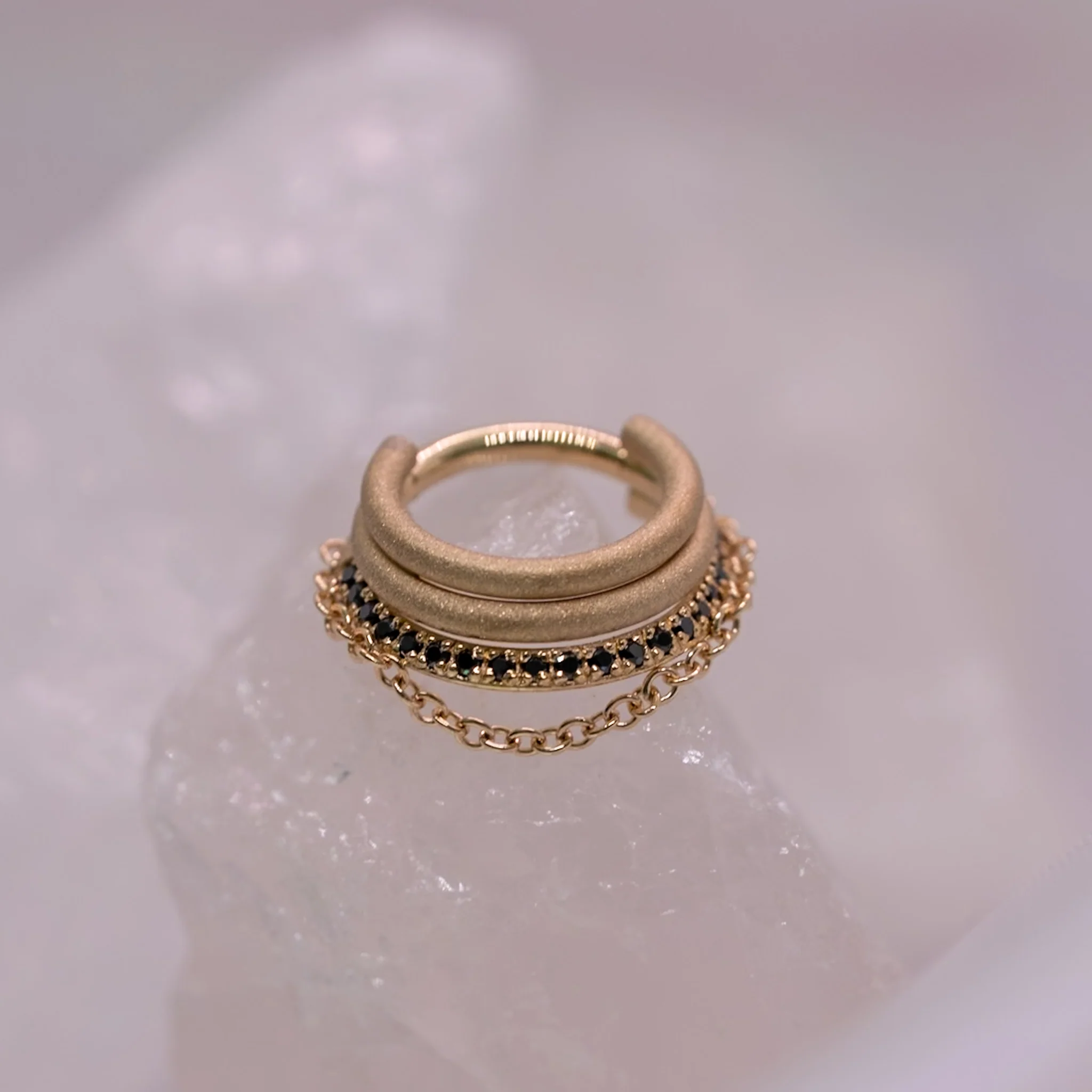 BVLA Lucy In Chains - Hinge Ring - Image 3