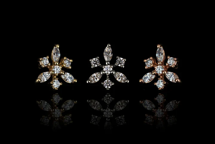 Junipurr Jewelry Gold Snowflake - Anna - Image 2